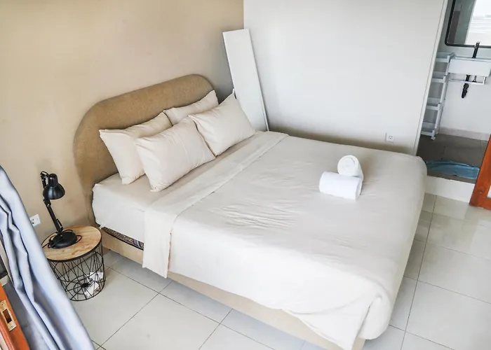 Maison d'hôtes Greek House: W/desk + Shared Pool&kitchen /9 Canggu