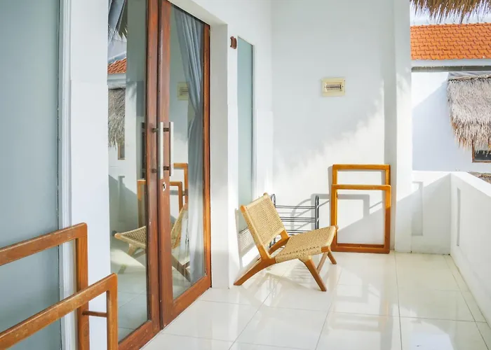 Greek House: W/desk + Shared Pool&kitchen /9 Maison d'hôtes
